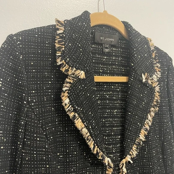 ST. JOHN blazer tweed fringe - Picture 3 of 13